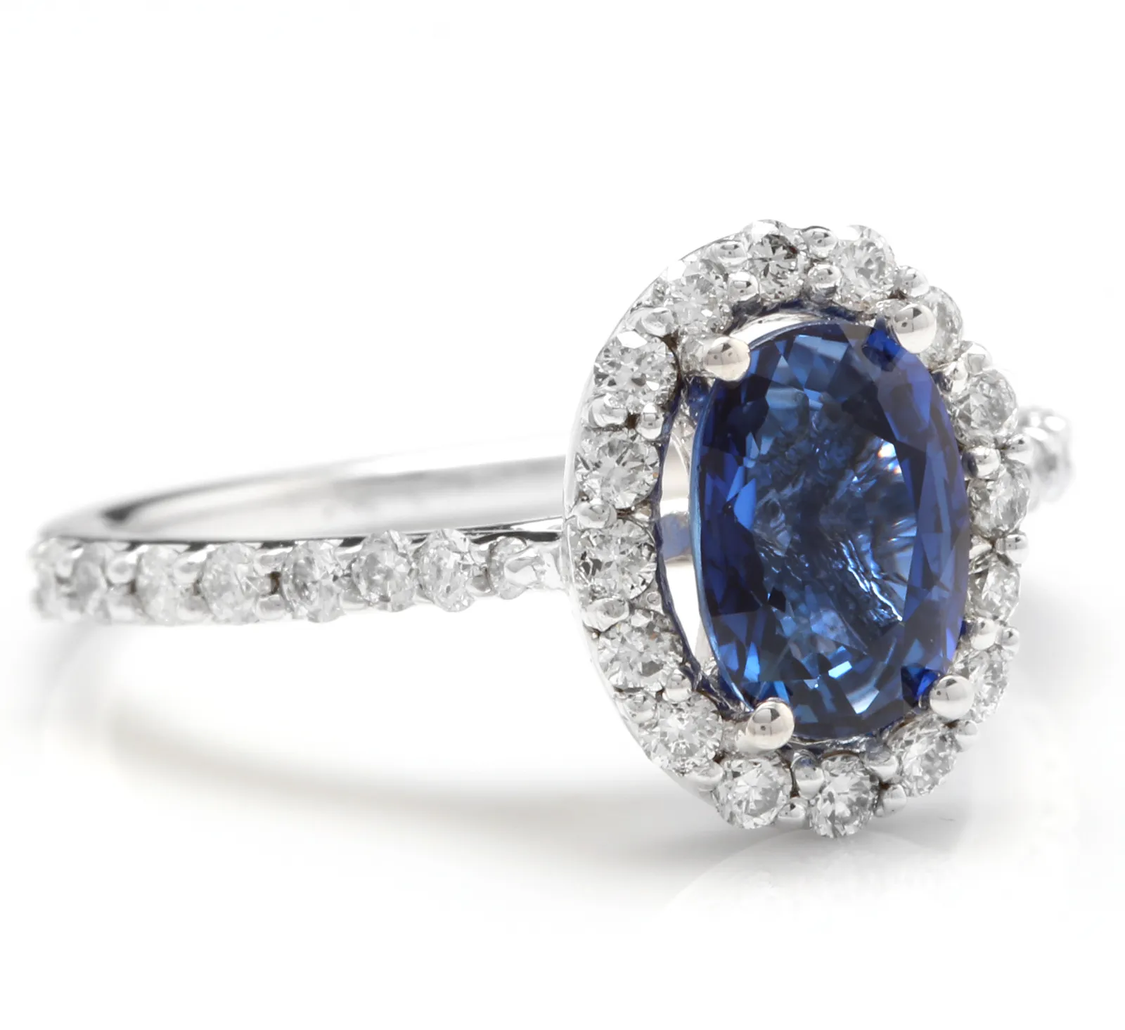 2.90 Carats Exquisite Natural Blue Sapphire and Diamond 14K Solid White Gold Ring