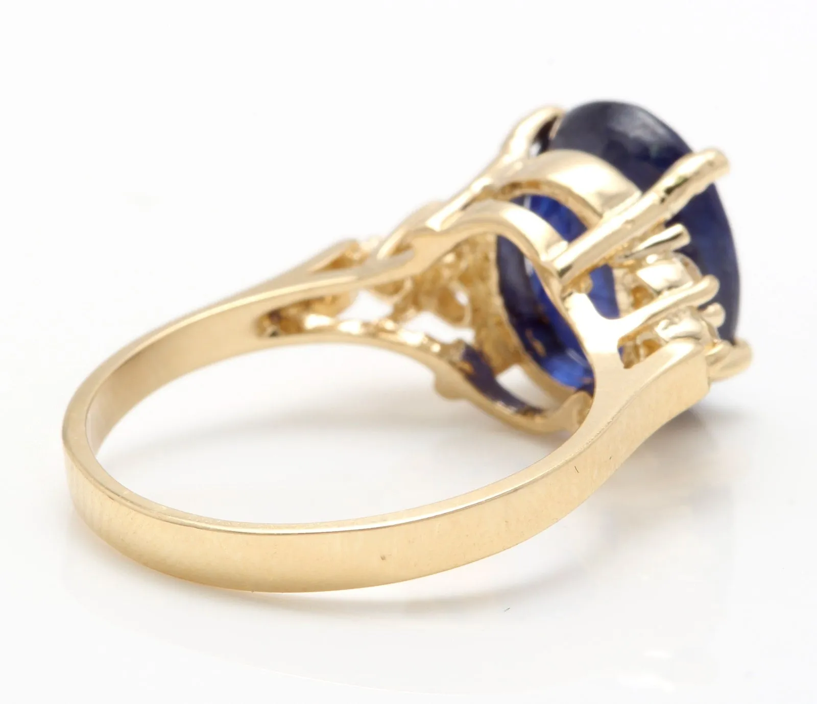 4.45 Ct Exquisite Natural Blue Sapphire and Diamond 14K Solid Yellow Gold Ring