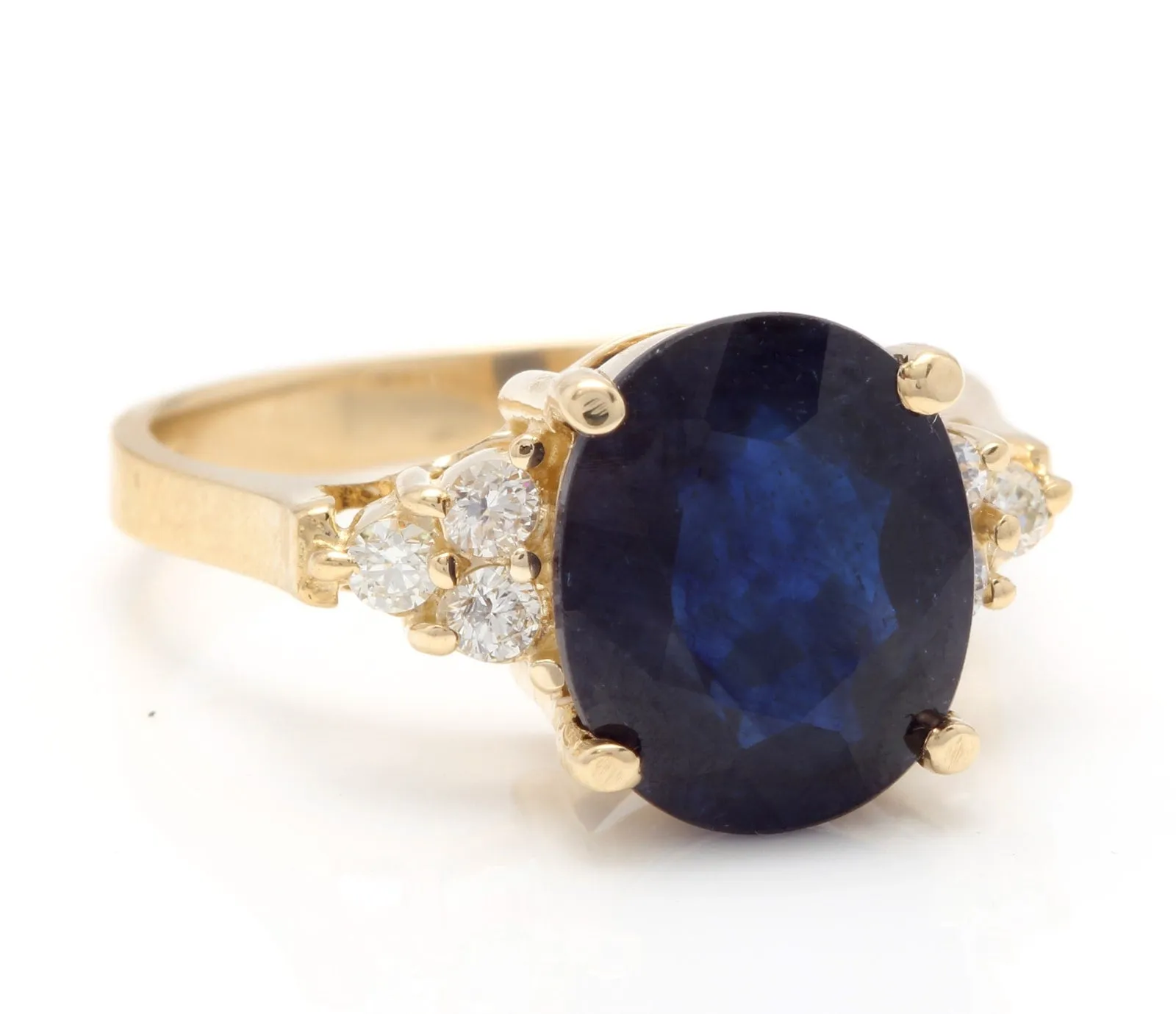 4.45 Ct Exquisite Natural Blue Sapphire and Diamond 14K Solid Yellow Gold Ring