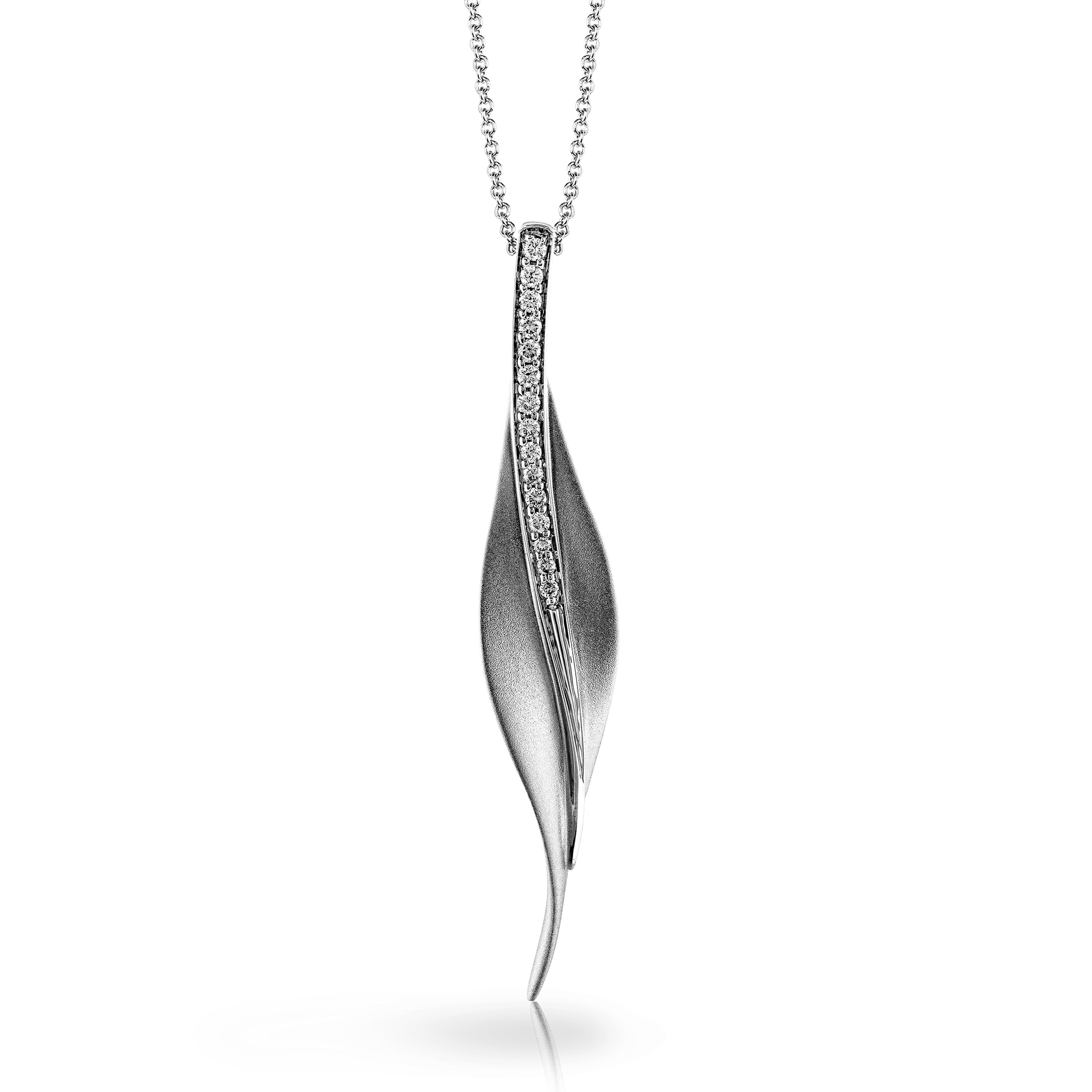 Fallen Leaves Pendant Necklace in 18k Gold with Diamonds