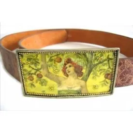 Leather Belt With Eve Green Buckle.