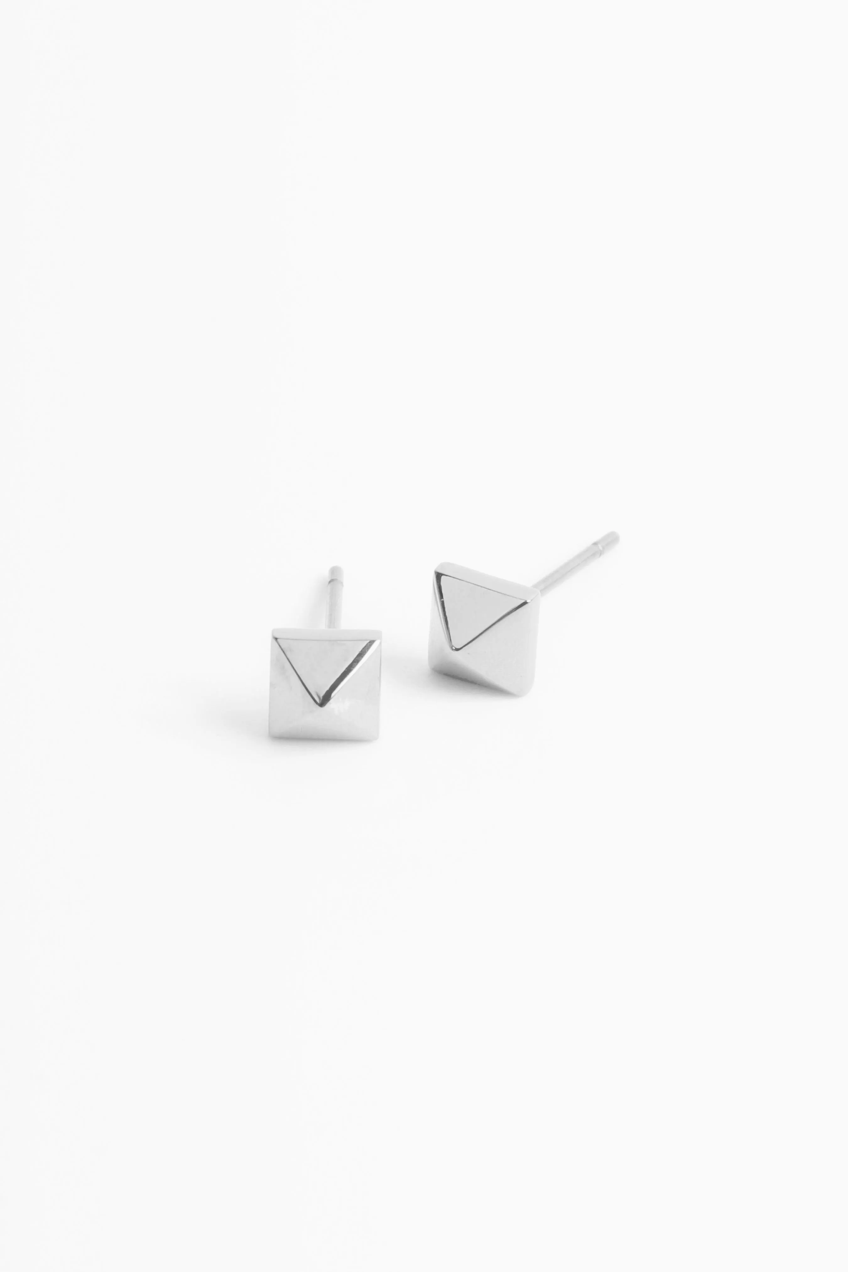 MELROSE STUDS 5mm