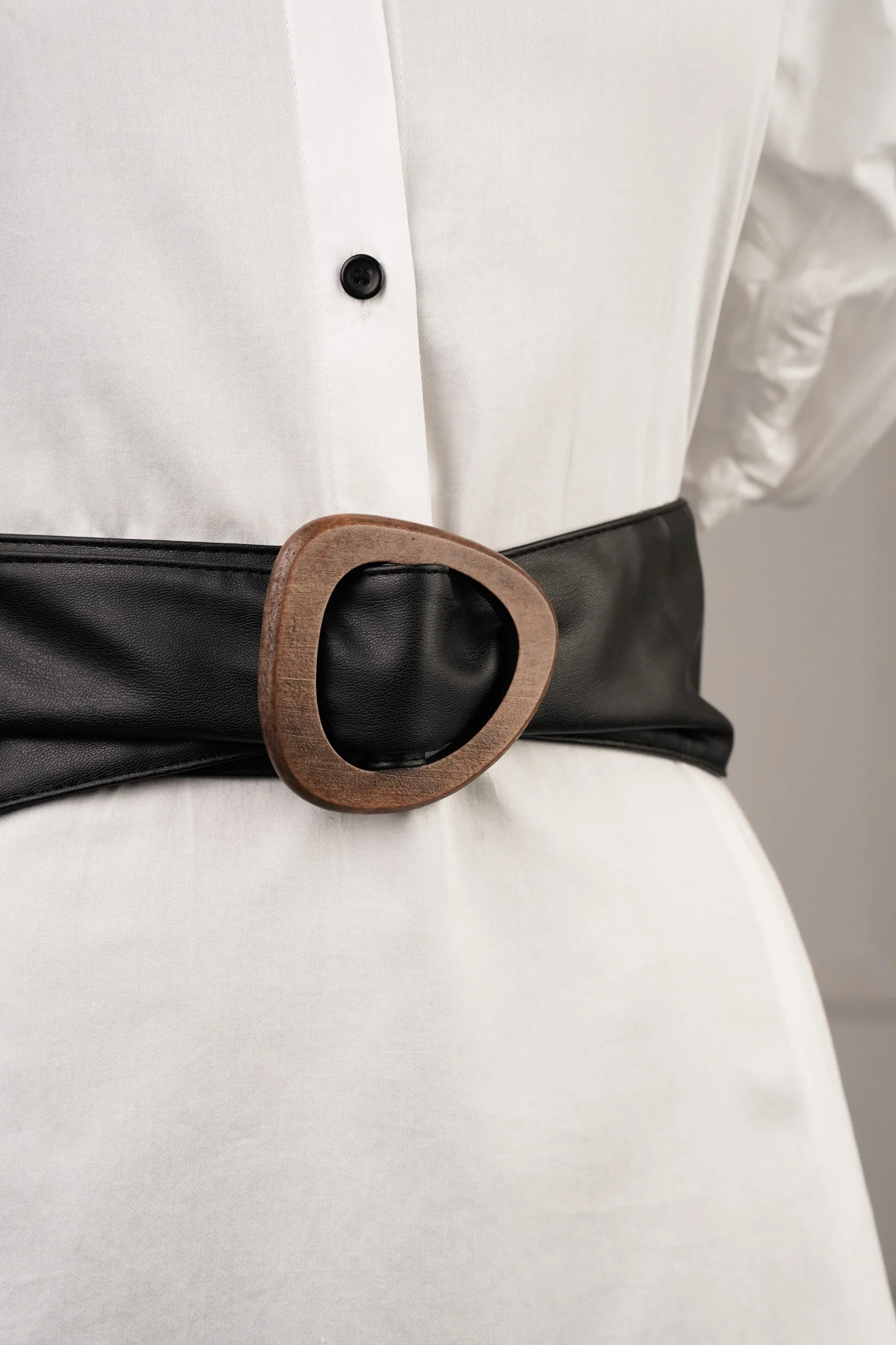 Wooden Buckle Black Waist Belt